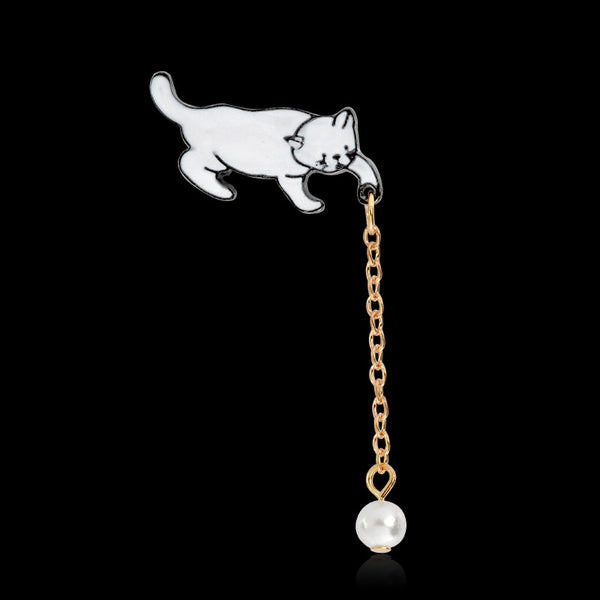 Playing Cat Pin With Pearl Tassel - CatCo 